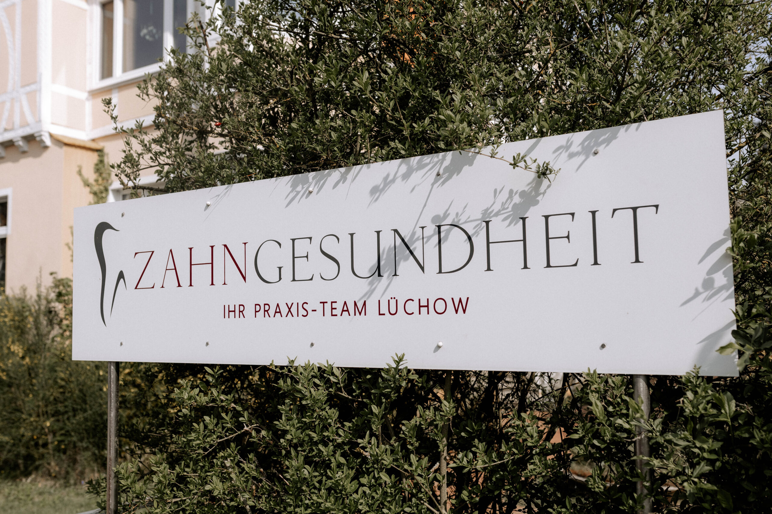 2025_April_Praxis_Zahngesundheit_Luechow_1